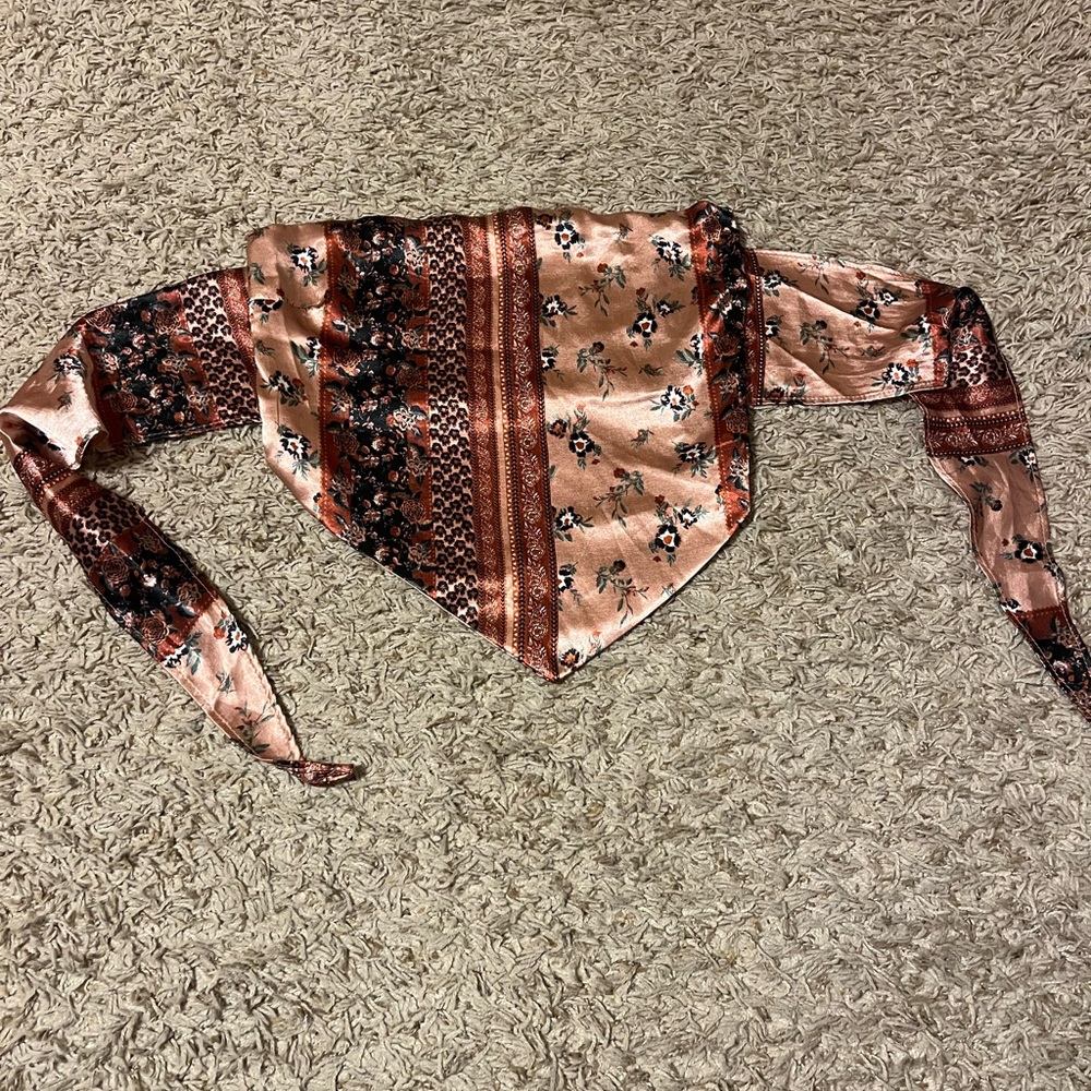 J for Justify Floral Satin Bandana Top